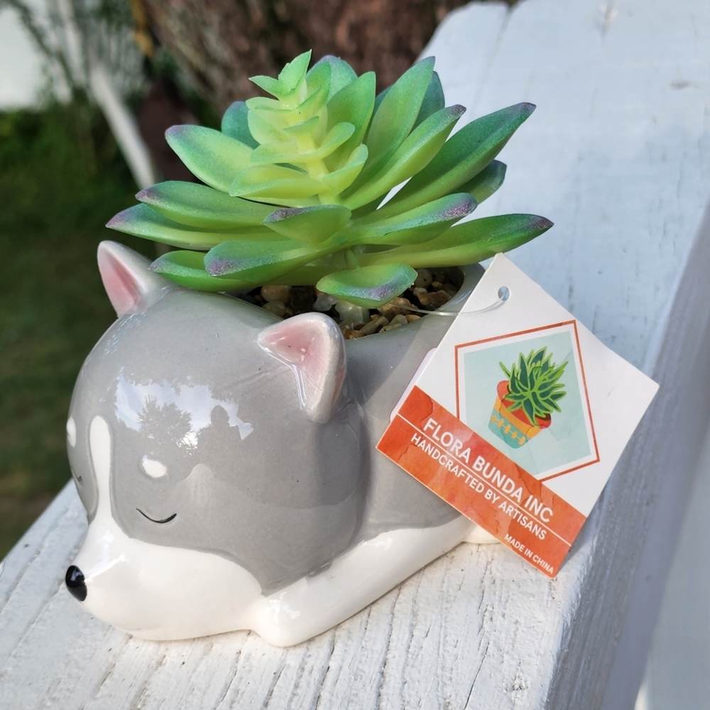 Flora Bunda Gray Puppy Ceramic Planter With Artificial Succulent Flower - Picture 9 of 10